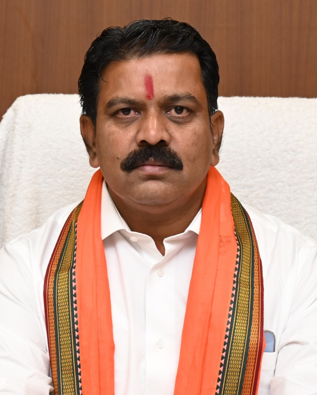 उप मुख्यमंत्री विजय शर्मा की पहल से कबीरधाम में प्रदेश में सबसे ज्यादा 48 नई समितियों का गठन, कबीरधाम में 37 नए धान खरीदी केंद्र भी खुले, किसानों को घर के नजदीक धान बेचने की मिलेगी सुविधा….