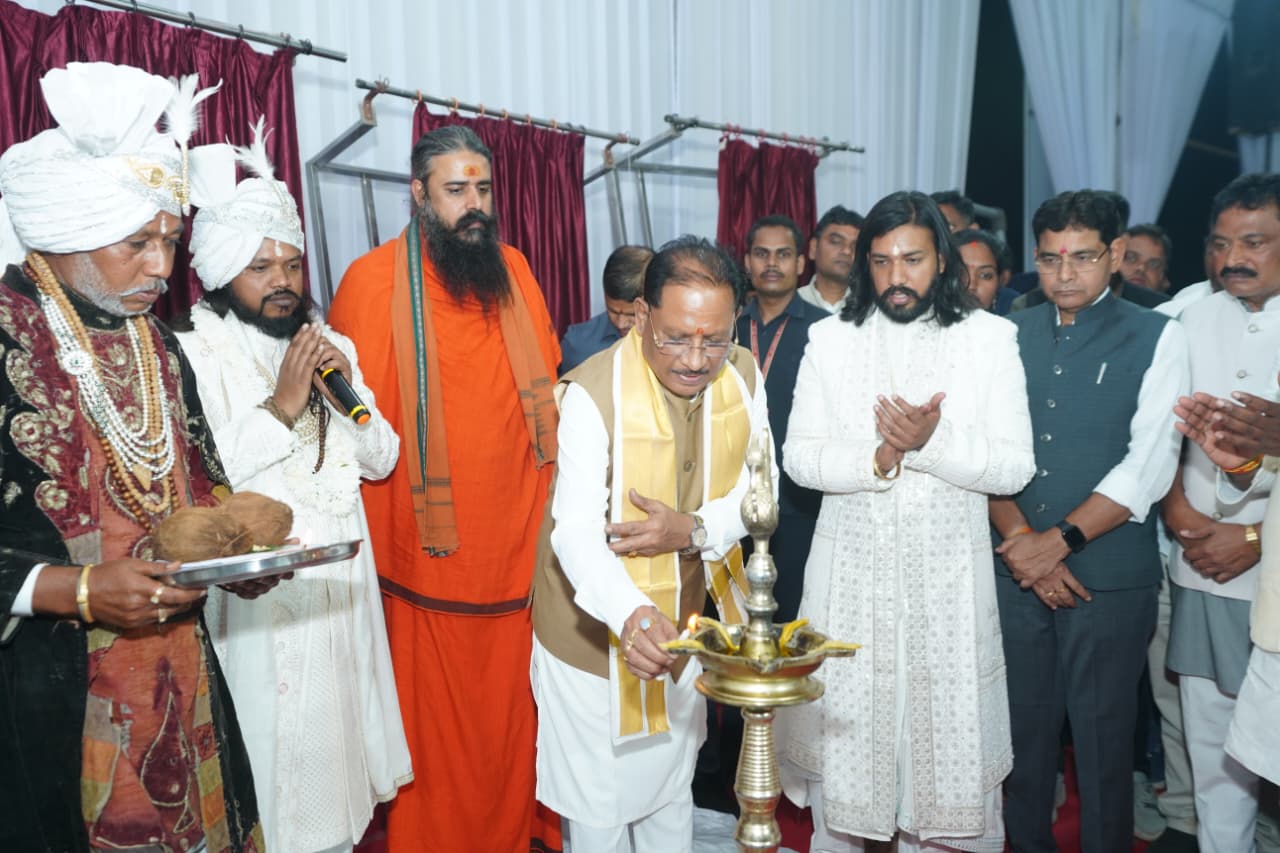 बाबा गुरु घासीदास जी के सत्य, अहिंसा और सामाजिक समरसता के मार्ग पर आगे बढ़ रही प्रदेश सरकार : मुख्यमंत्री विष्णु देव साय…..